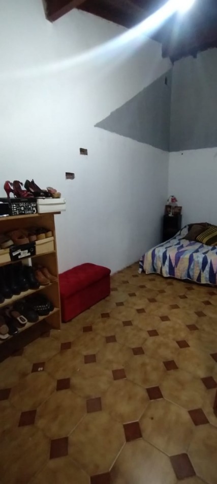 Alquiler Chalet 4 Amb C/Cochera en Castelar Sur