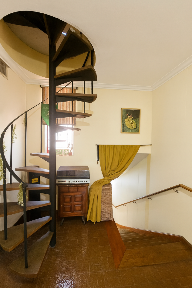 Chalet 6 Ambientes C/Fondo y Pileta En Castelar Norte