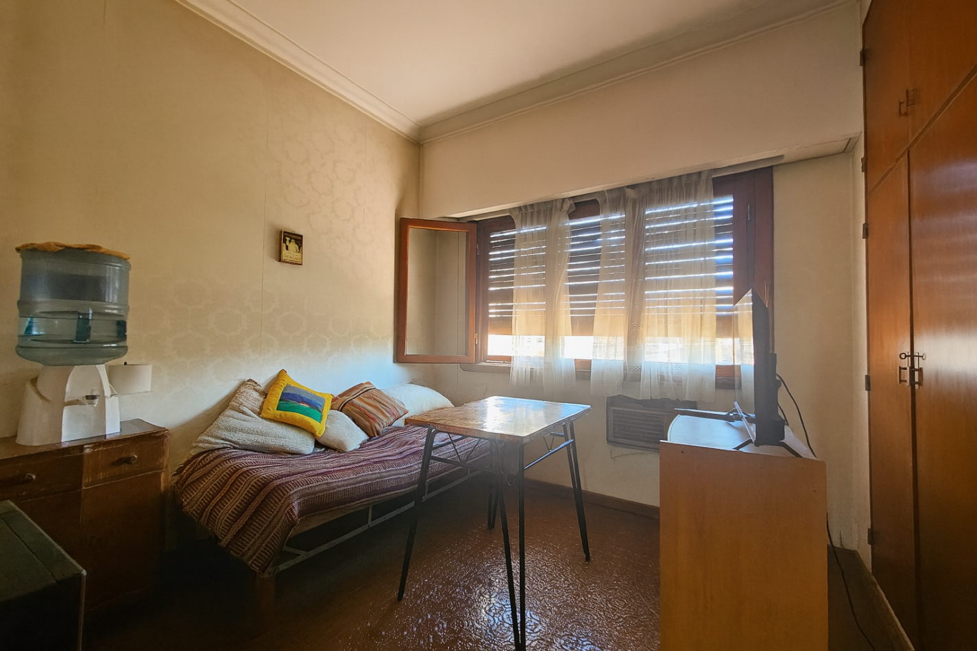 Chalet 6 Ambientes C/Fondo y Pileta En Castelar Norte