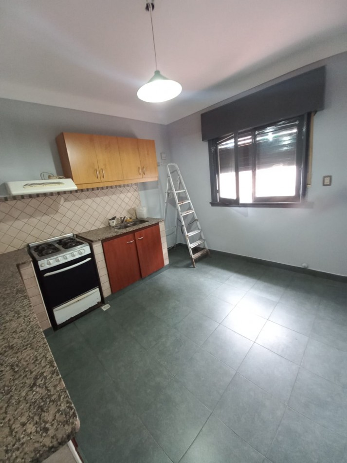 Alquiler Depto 3 Amb C/Cochera en Castelar Sur