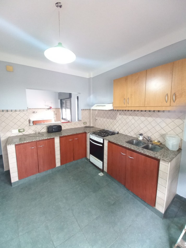 Alquiler Depto 3 Amb C/Cochera en Castelar Sur