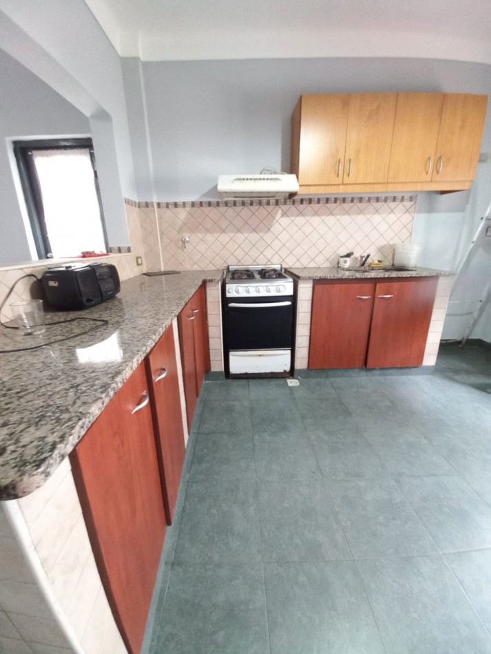 Alquiler Depto 3 Amb C/Cochera en Castelar Sur