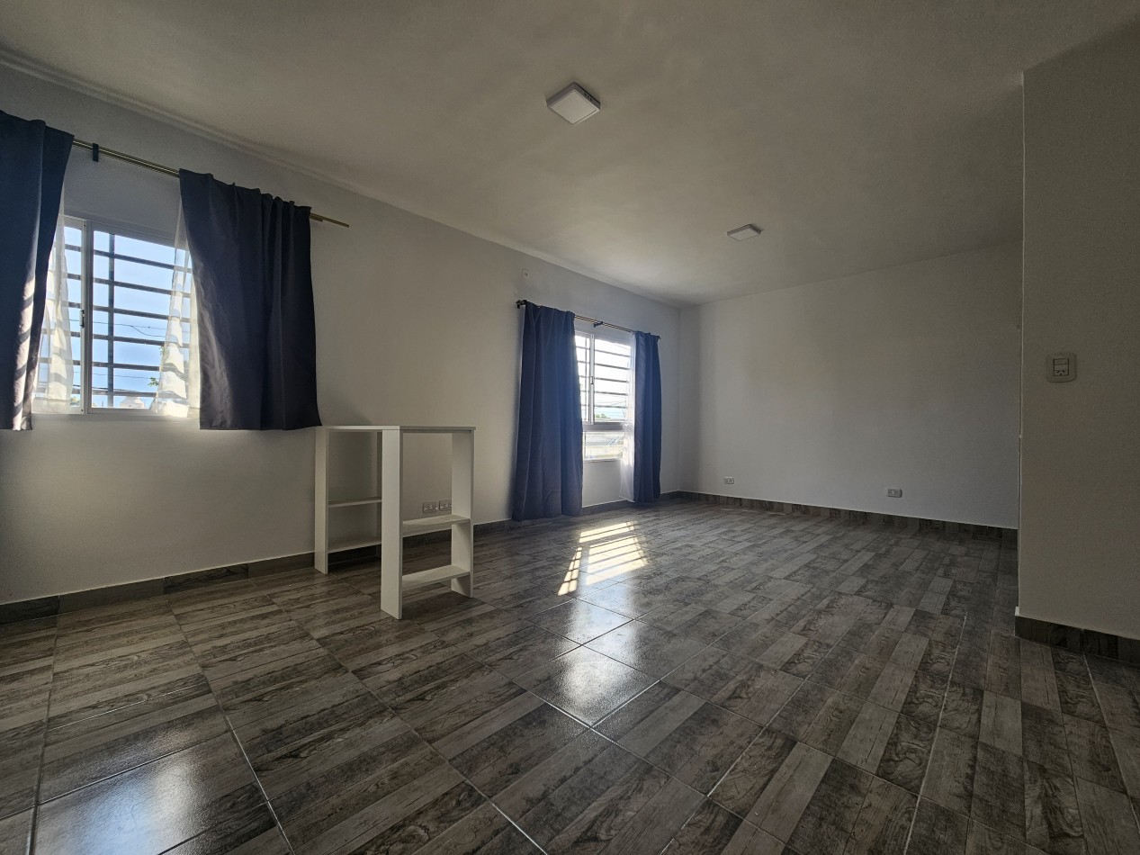 Alquiler Monoambiente Amplio Sin Expensas En Moron