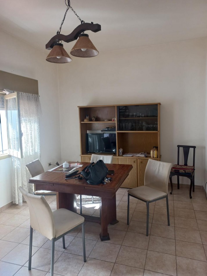 Alquiler Amplio PH 3 Amb C/Patio En Moron