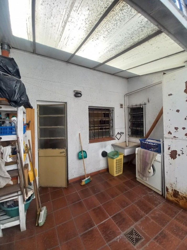 Alquiler Amplio PH 3 Amb C/Patio En Moron