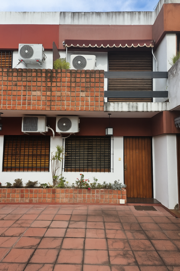Duplex 3 Amb C/Patio En Castelar Norte Zona Residencial Apto Credito