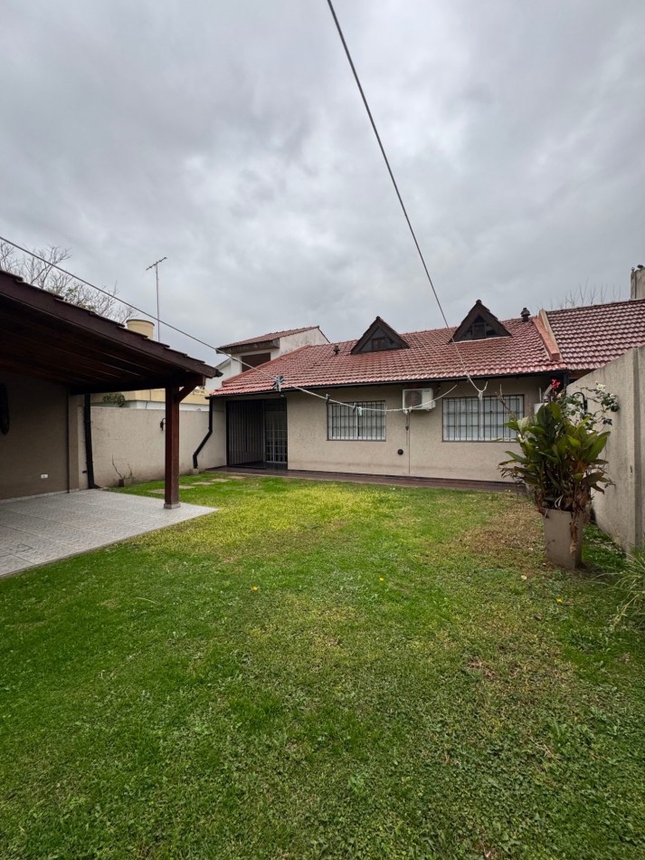 Chalet 5 Amb C/Cochera Y Fondo Libre En Ituzaingo Norte