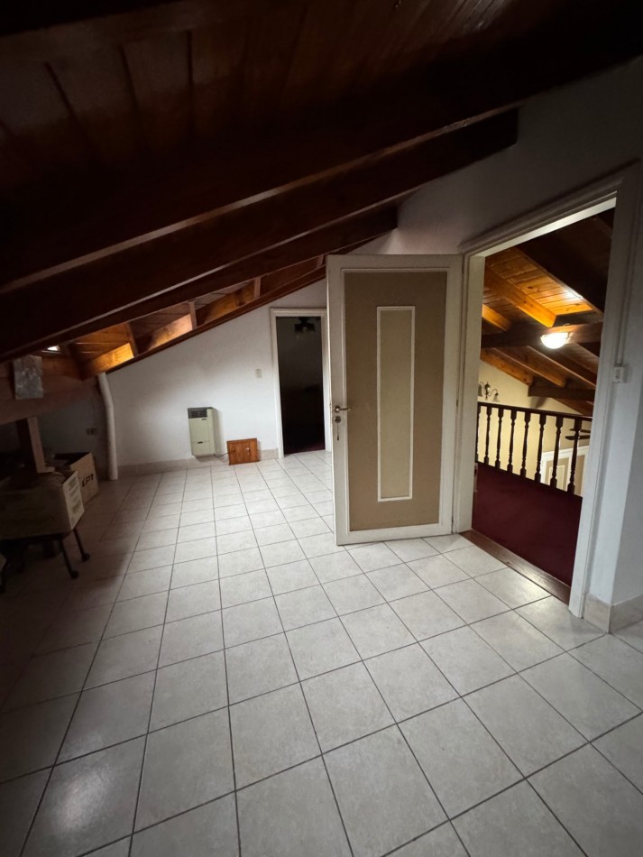 Chalet 5 Amb C/Cochera Y Fondo Libre En Ituzaingo Norte