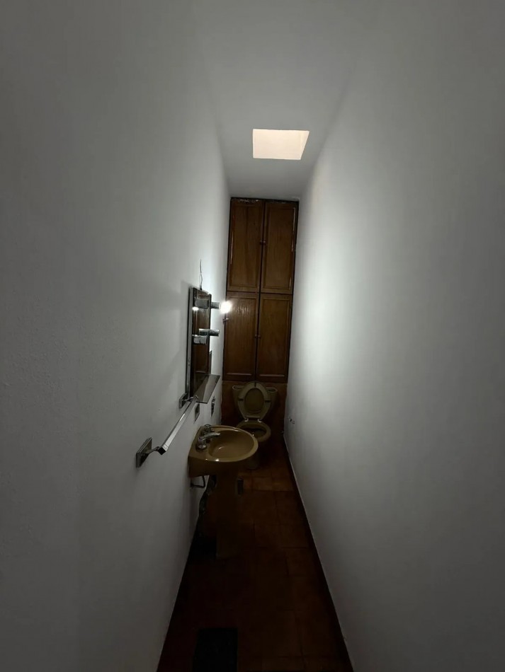 Casa 3 Ambientes con Cochera en Castelar Norte Apto Credito