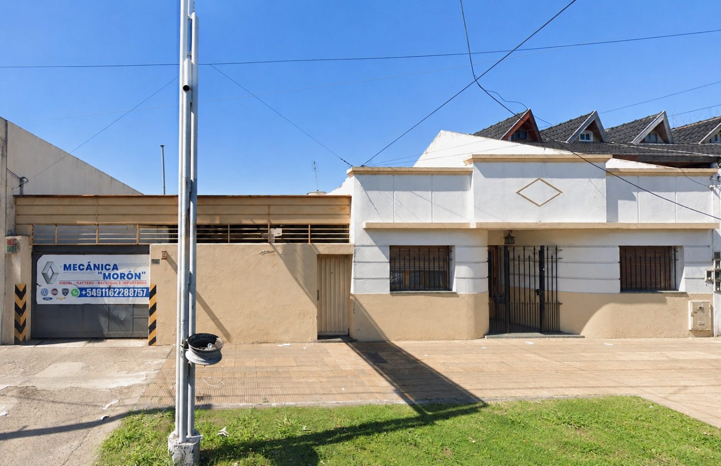 Casa + Galpon en Moron Zona Comercial