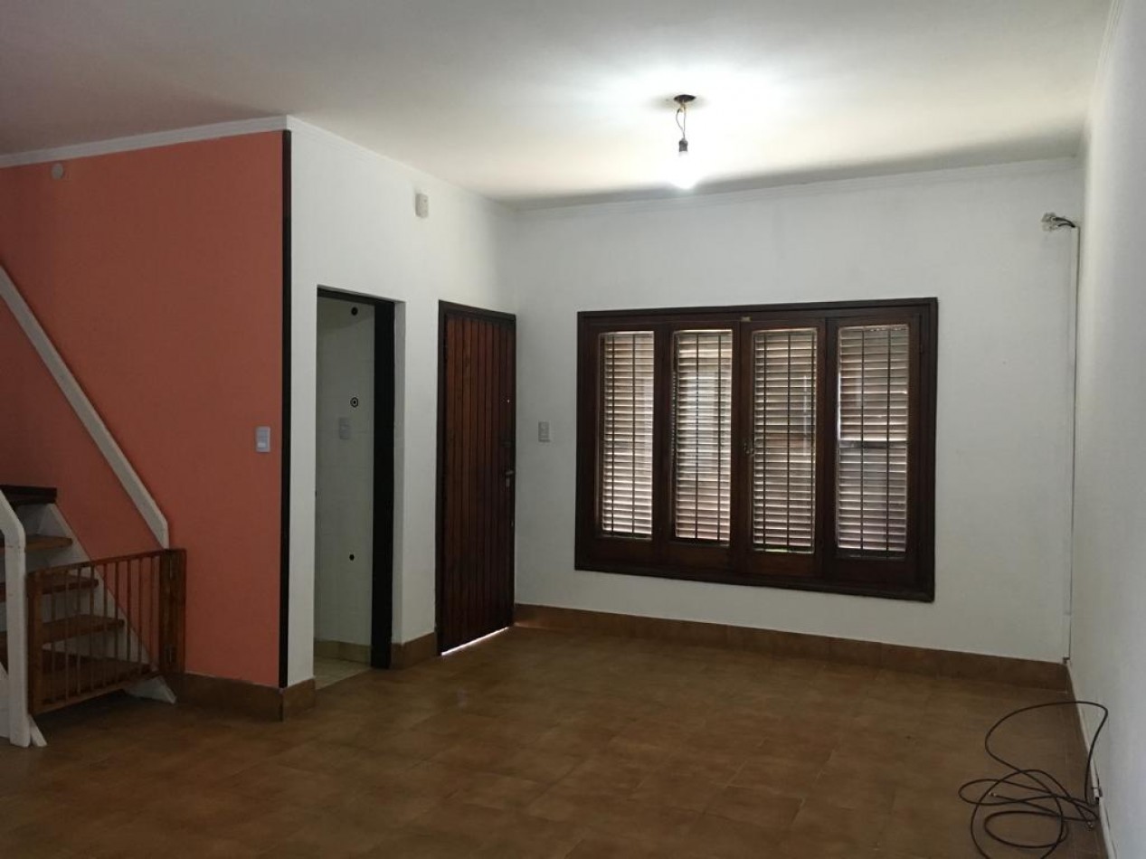 Alquiler Duplex 4 Ambientes Con Cochera En Castelar Norte