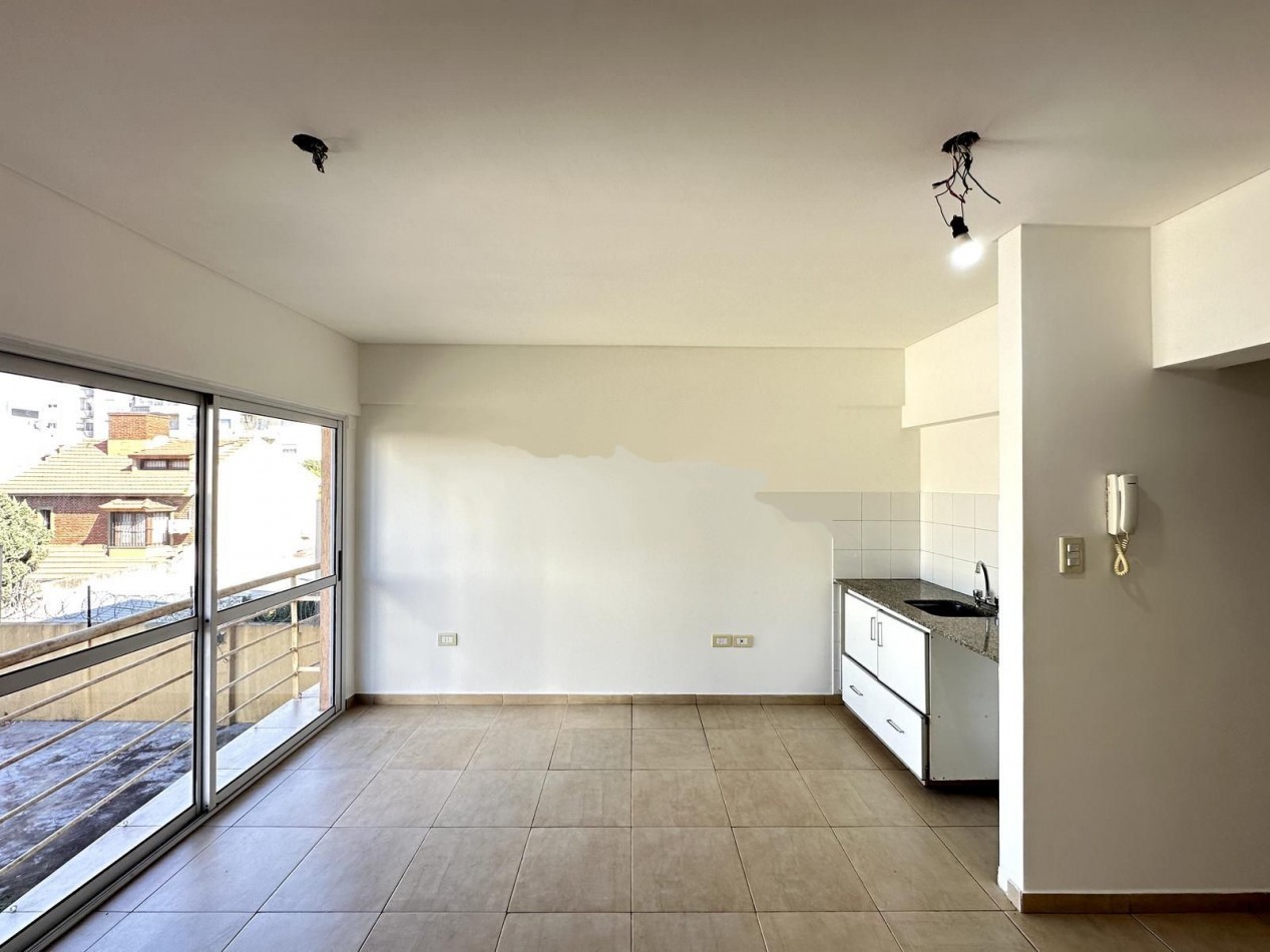 Alquiler Monoambiente Divisible Apto Profesional en Moron Centro