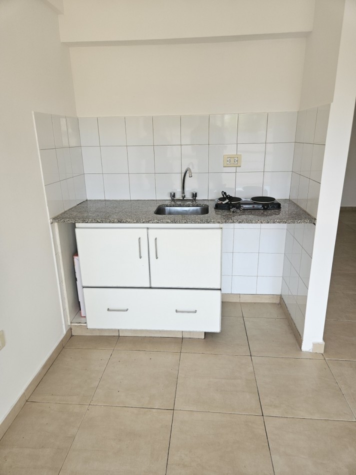 Alquiler Monoambiente Divisible Apto Profesional en Moron Centro