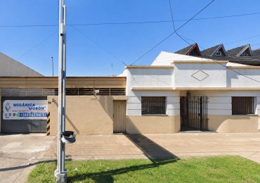Casa + Galpon en Moron Zona Comercial