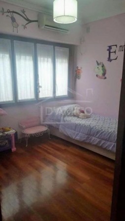 Venta de Casa 4 AMBIENTES en Castelar