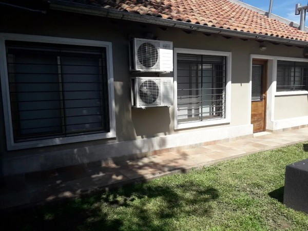 Venta de Casa 5 AMBIENTES en Castelar Sur