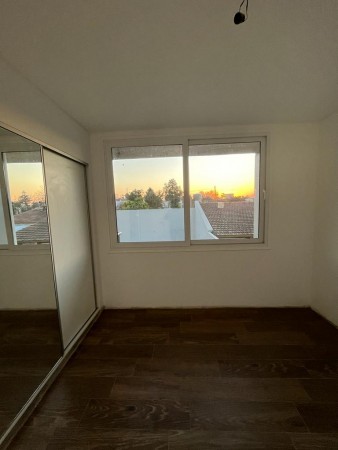 Venta de Departamento 4 AMBIENTES en Castelar Sur