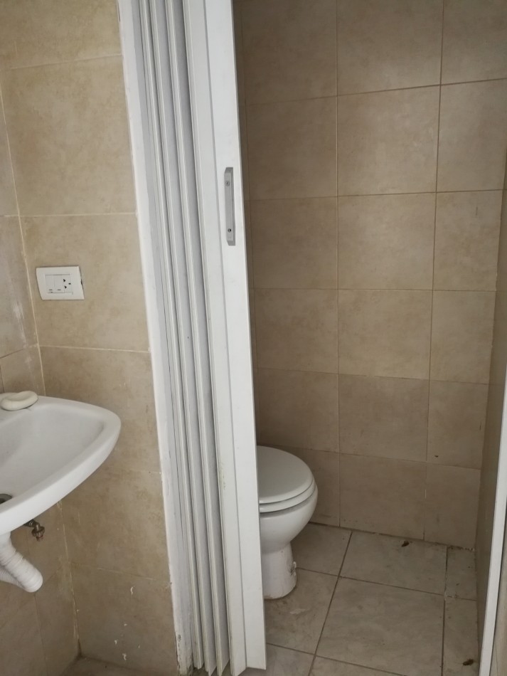 Local Comercial En Alquiler En Castelar Sur