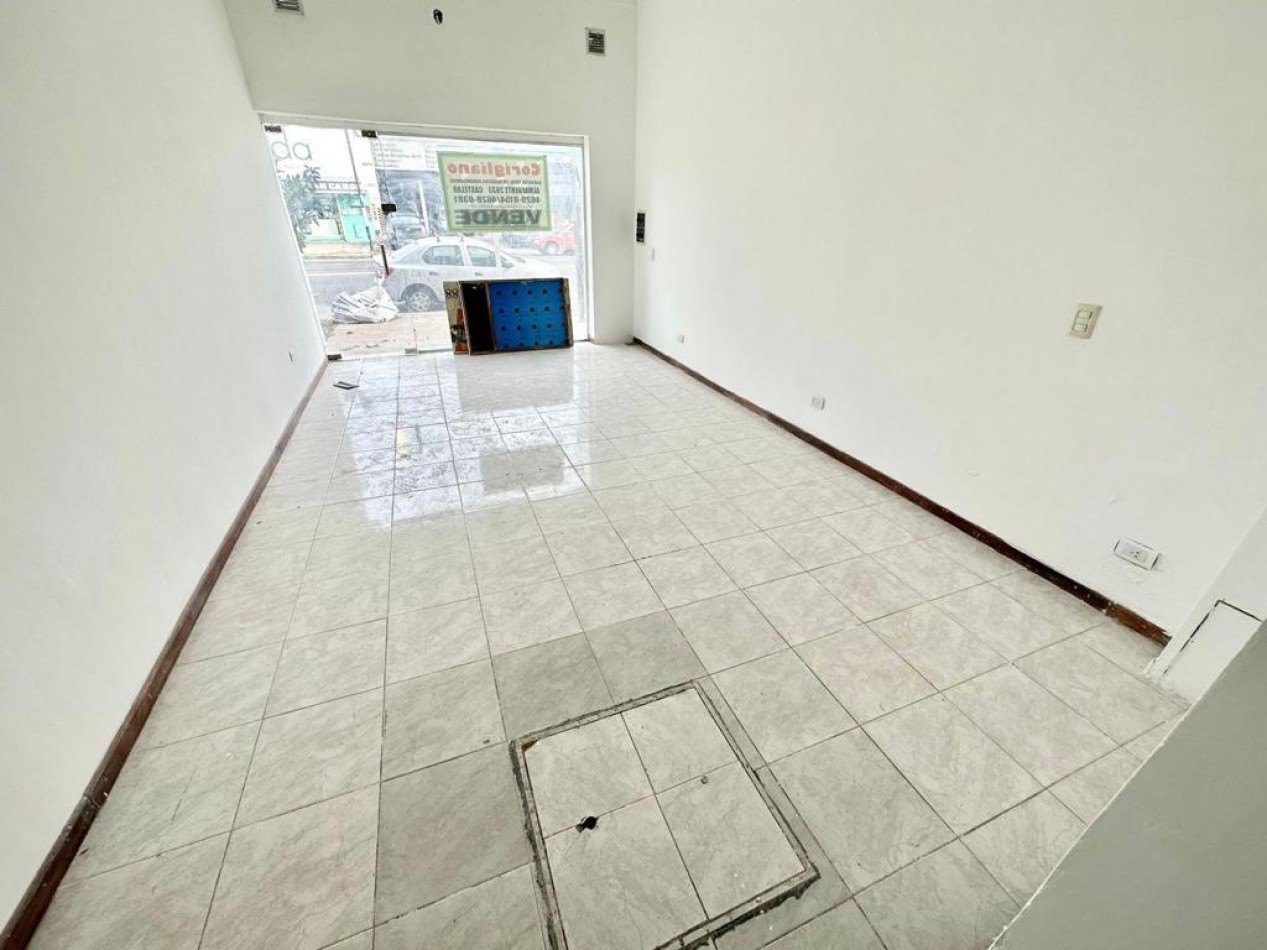 Local Comercial En Alquiler En Castelar Sur