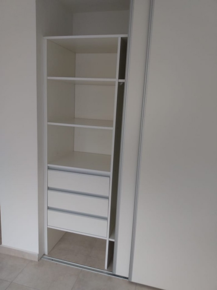 Alquiler Depto 2 Ambientes Con Balcon En Moron