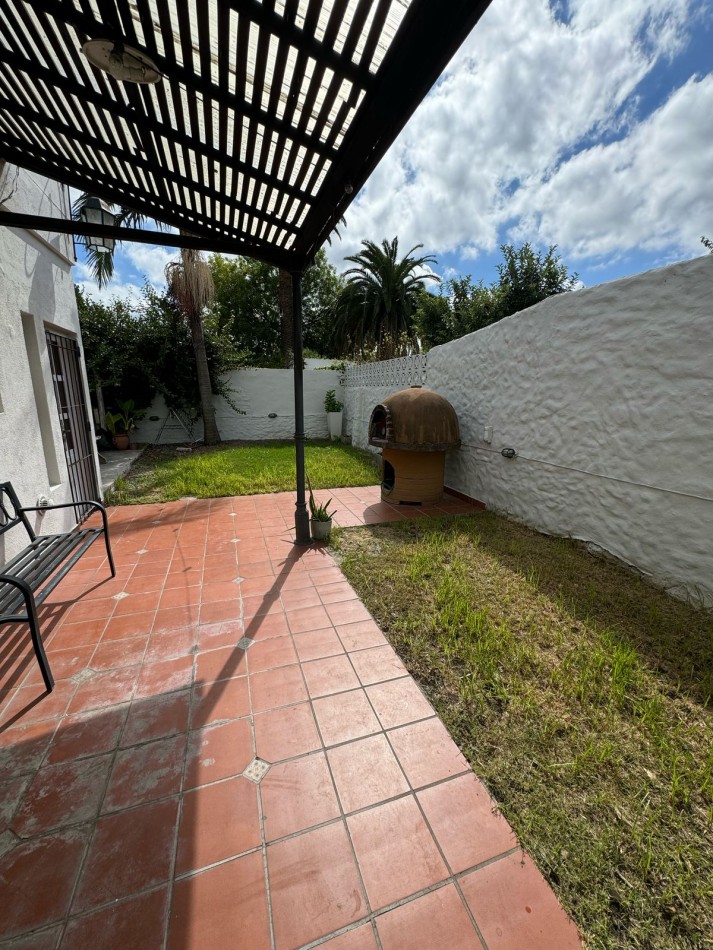 Espectacular casa minimalista a metros de la estacion de Padua