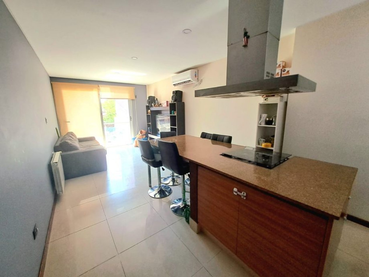 Depto 2 Amb C/Terraza Privada En El Centro de Castelar Norte