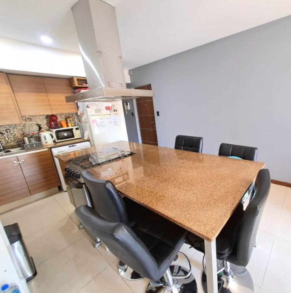 Depto 2 Amb C/Terraza Privada En El Centro de Castelar Norte