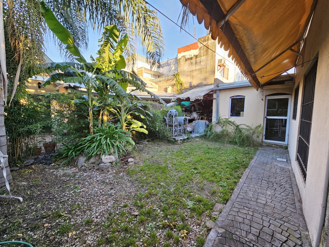Casa 4 Ambientes C/Cochera En Castelar Norte