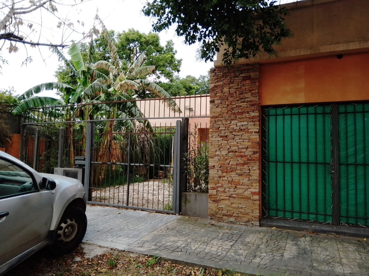 Casa 4 Ambientes C/Cochera En Castelar Norte