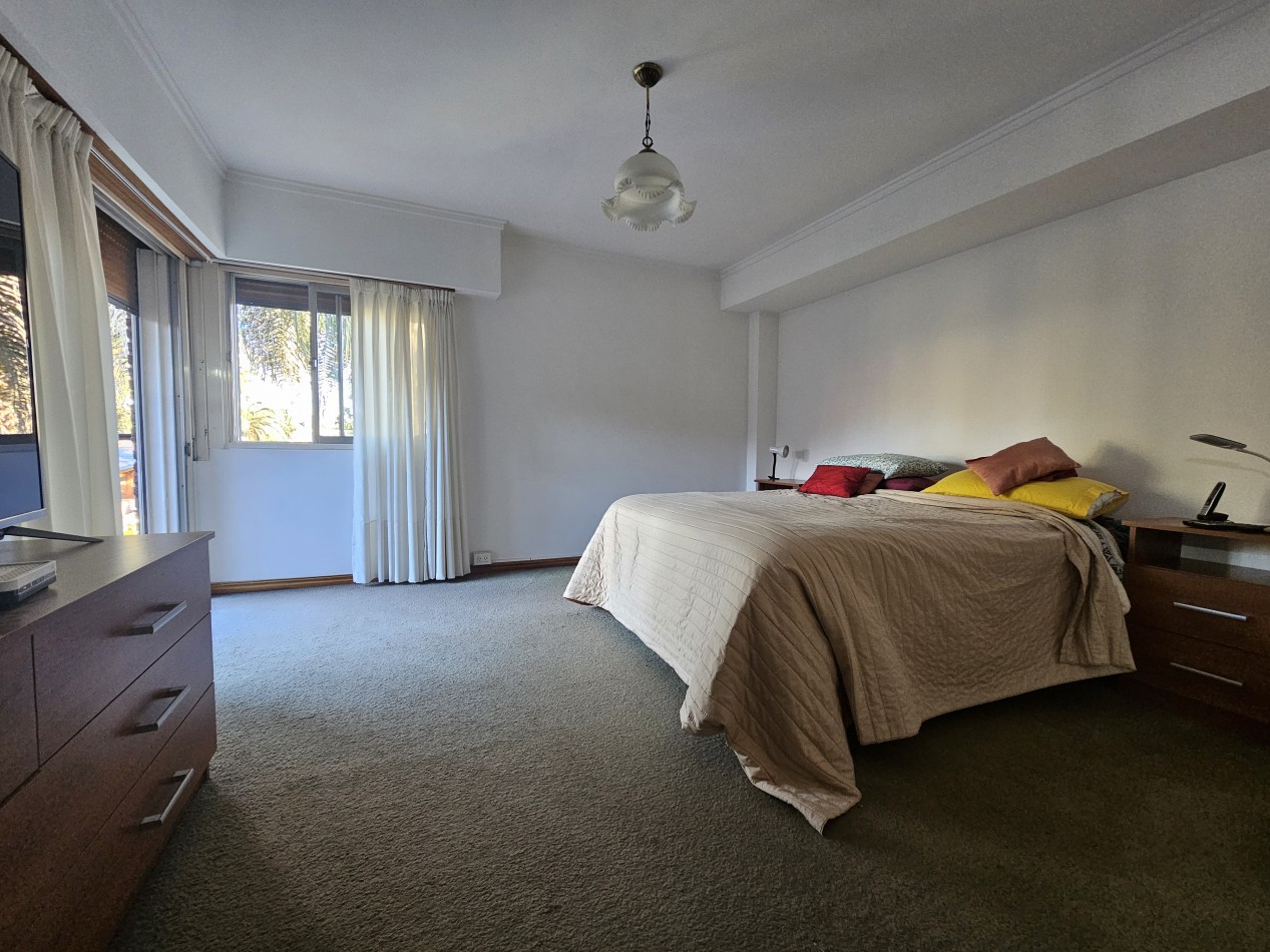 Chalet 4 Amb en Zona Residencial Castelar Norte Apto Credito