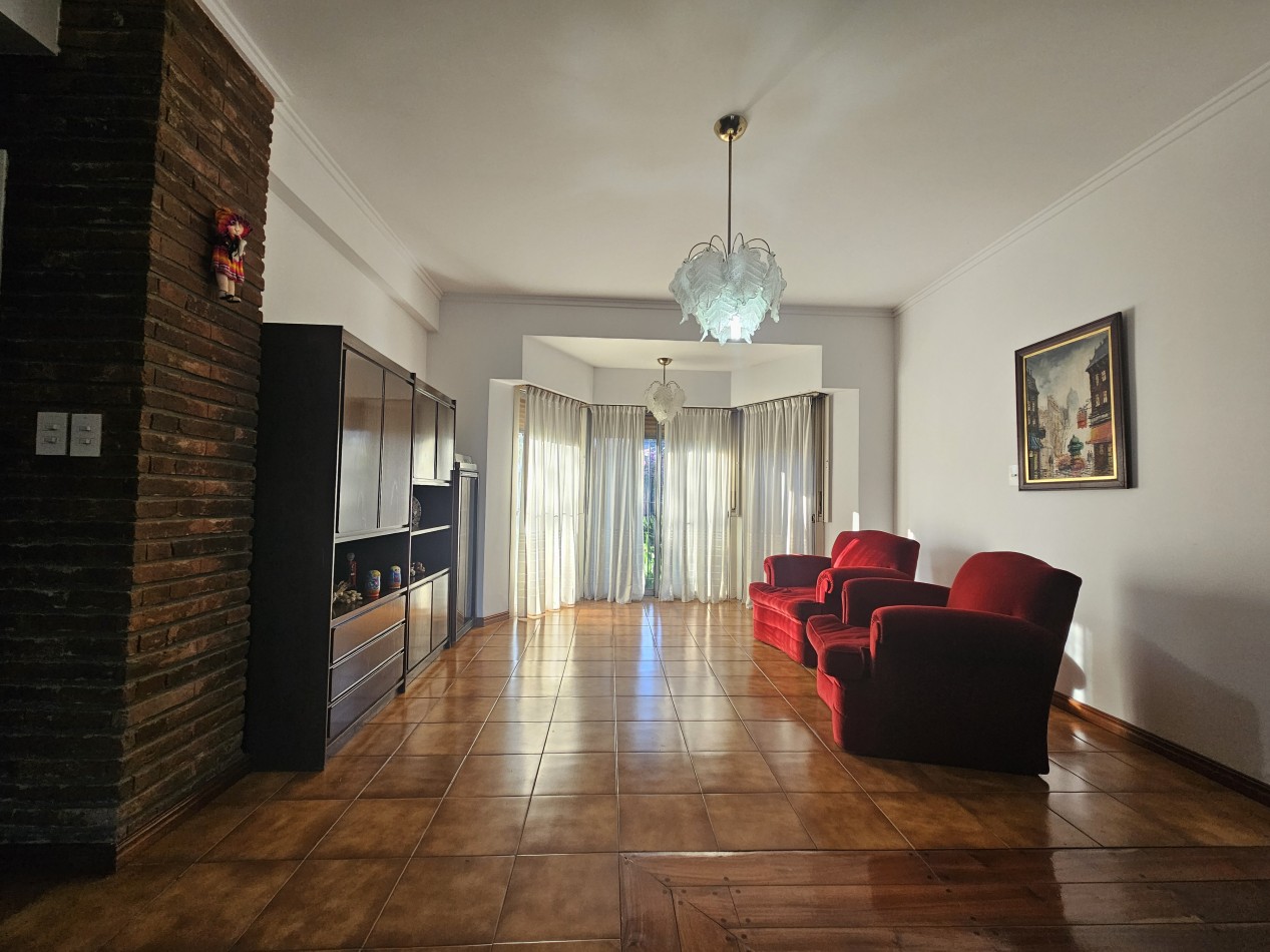 Chalet 4 Amb en Zona Residencial Castelar Norte Apto Credito
