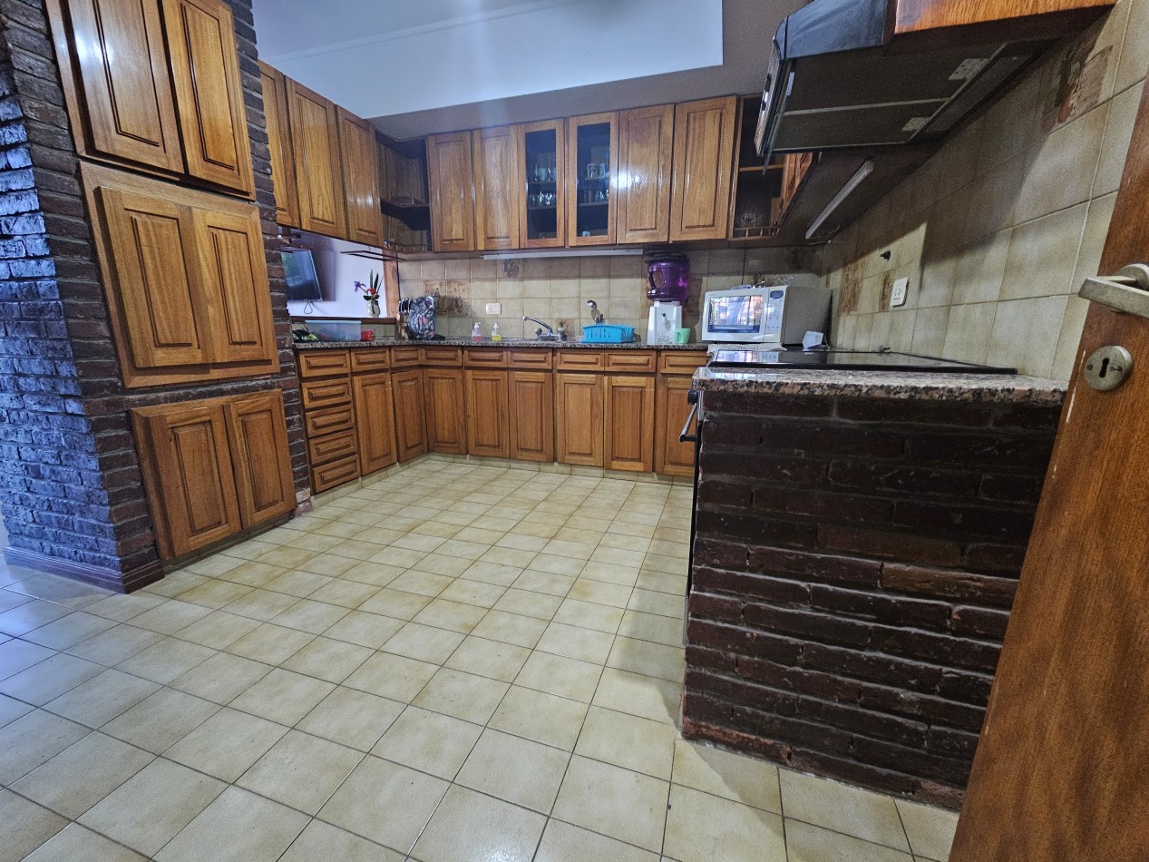 Chalet 4 Amb en Zona Residencial Castelar Norte Apto Credito