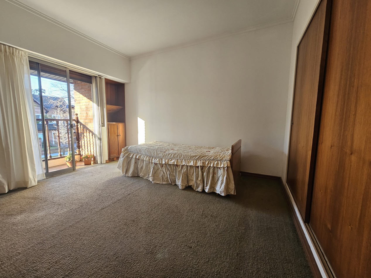 Chalet 4 Amb en Zona Residencial Castelar Norte Apto Credito