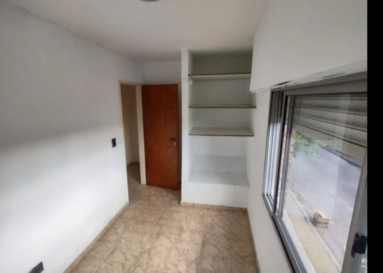 Duplex 3 Amb Al Frente C/Cochera en Castelar Sur Apto Credito