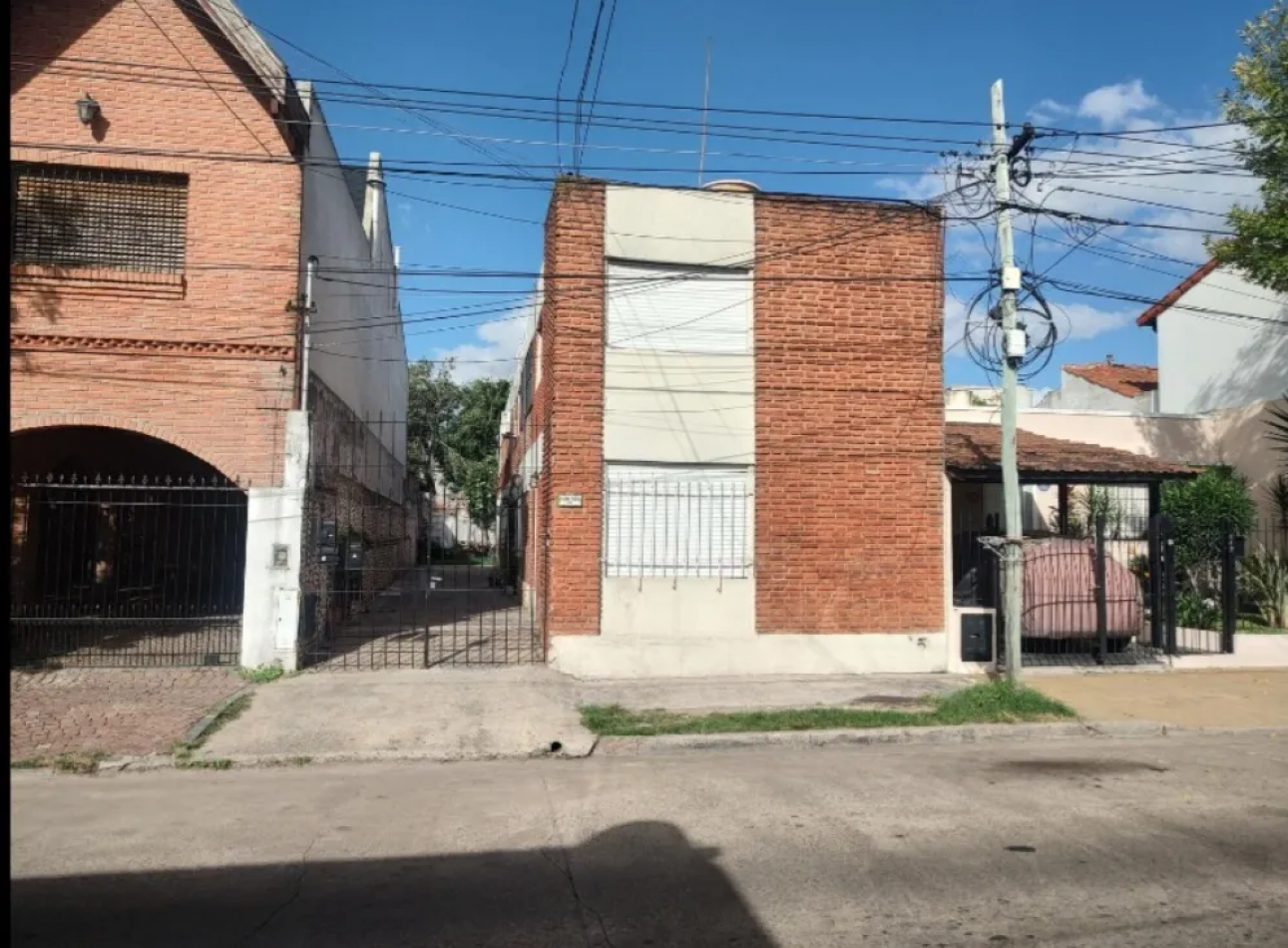 Duplex 3 Amb Al Frente C/Cochera en Castelar Sur Apto Credito