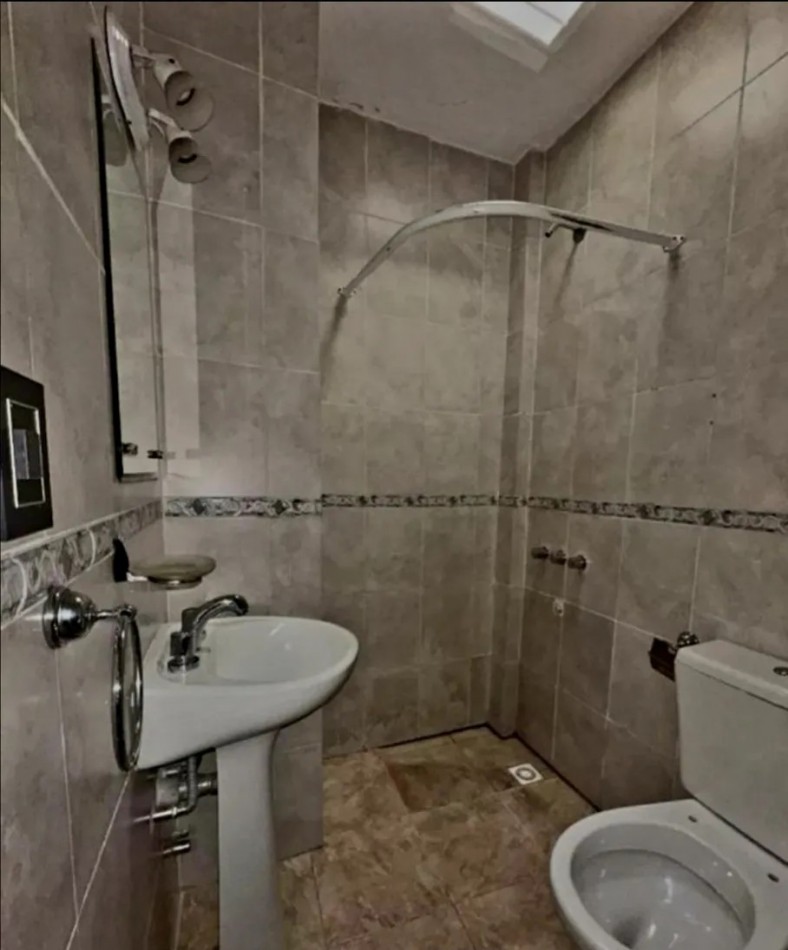 Duplex 3 Amb Al Frente C/Cochera en Castelar Sur Apto Credito