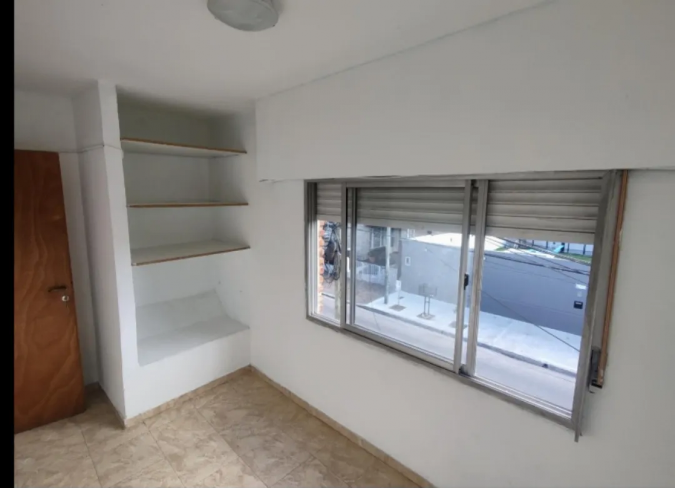 Duplex 3 Amb Al Frente C/Cochera en Castelar Sur Apto Credito
