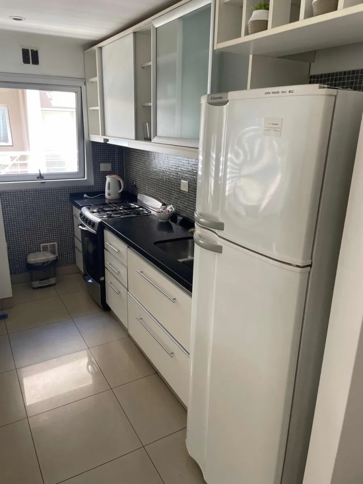 Depto 2 Amb C/Cochera y Amplio Balcon En Castelar Norte Centro Apto Credito