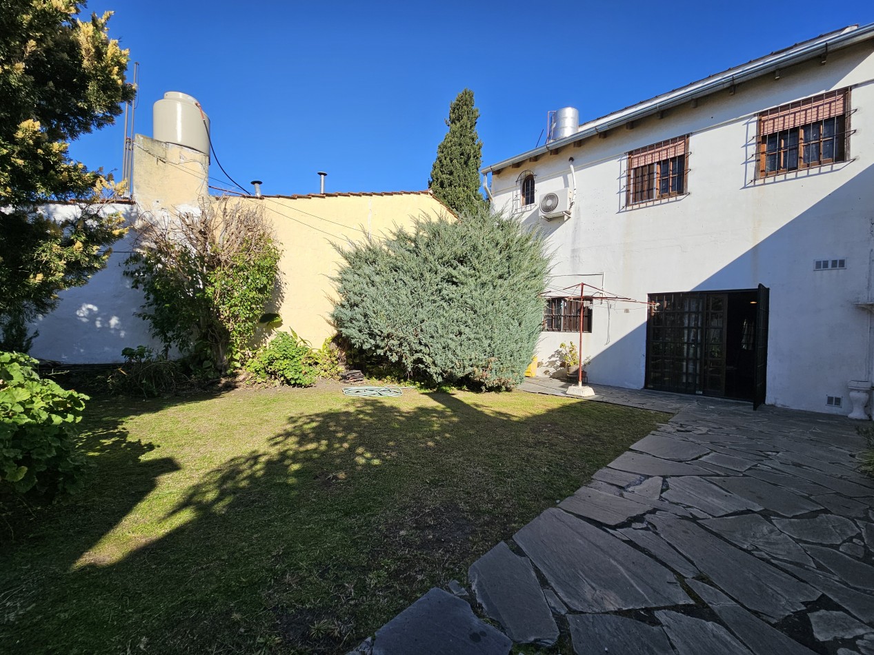 Chalet 4 Amb C/Parque y Piscina En Ituzaingo Norte