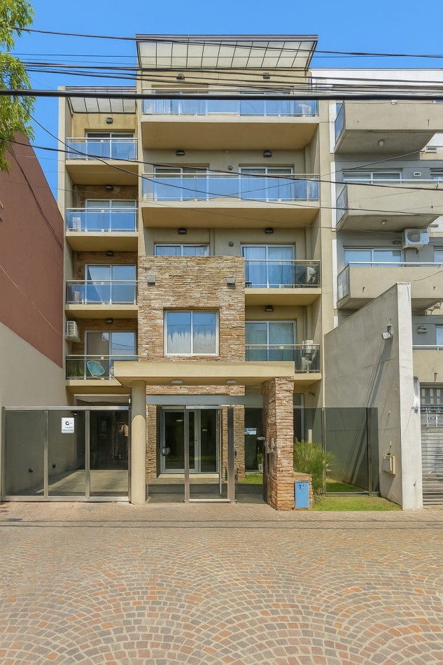 Depto 2 Amb C/Terraza Privada En El Centro de Castelar Norte Apto Credito