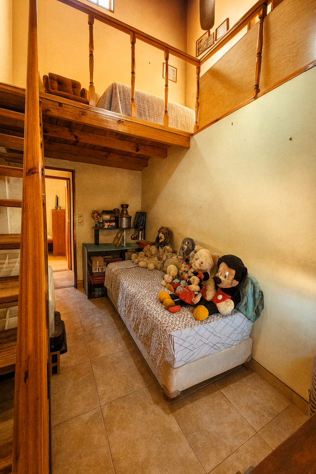 Chalet 4 Amb C/Parque y Piscina En Ituzaingo Norte