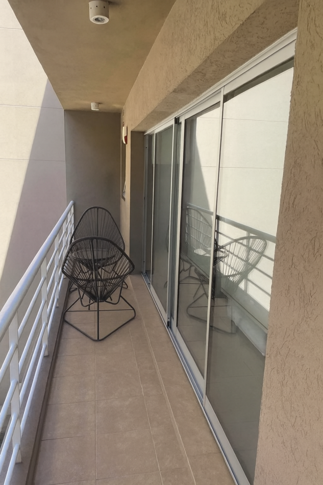 Depto 2 Amb C/Cochera y Amplio Balcon En Castelar Norte Centro Apto Credito