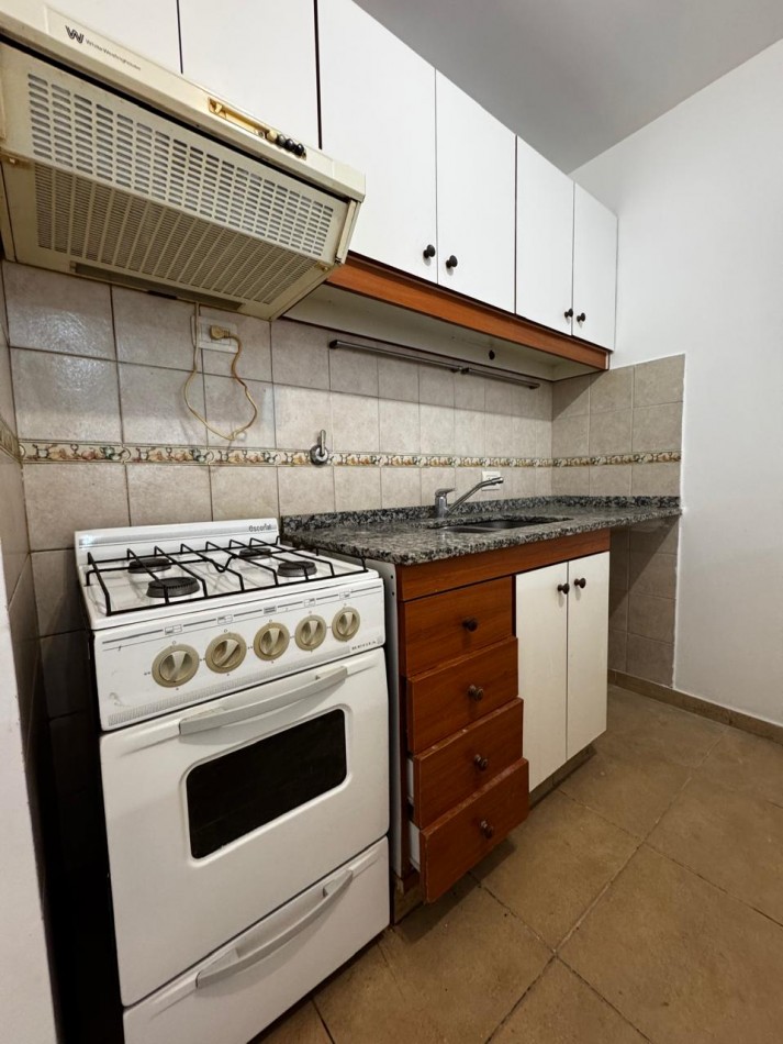 Alquiler Depto 2 Ambientes C/Balcon Bajas Expensas en Moron 