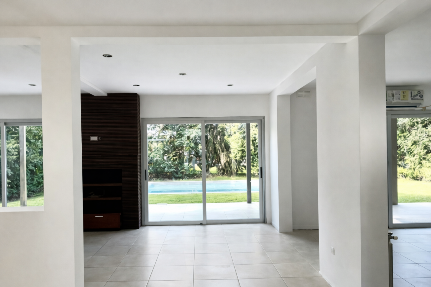 Casa 5 Ambientes C/Piscina en Altos Del Sol Ituzaingo