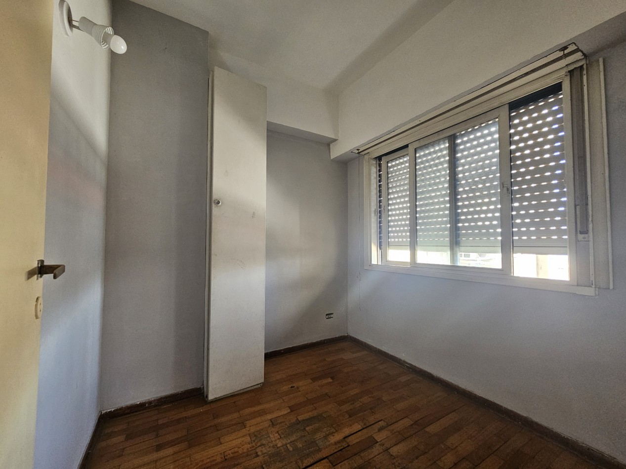 Depto 4 Ambientes Luminoso A Refaccionar en Moron Centro Apto Credito Hipotecario