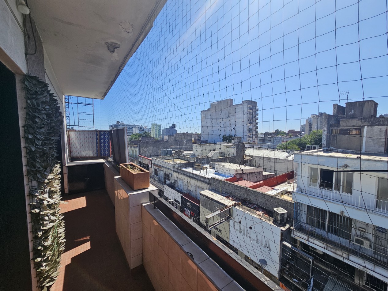 Depto 4 Ambientes Luminoso A Refaccionar en Moron Centro Apto Credito Hipotecario