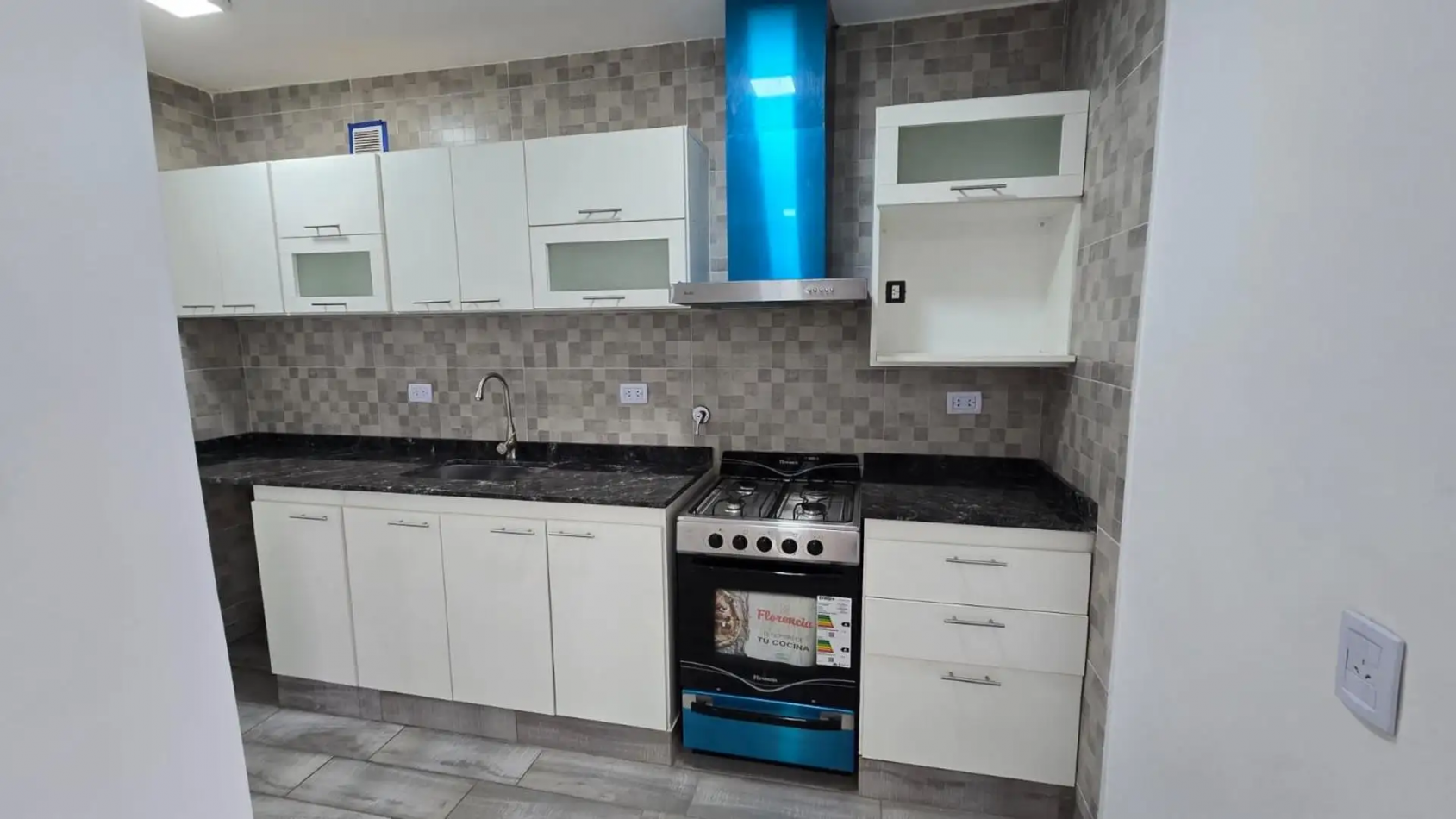 Casa 3 ambientes a estrenar en Castelar Norte