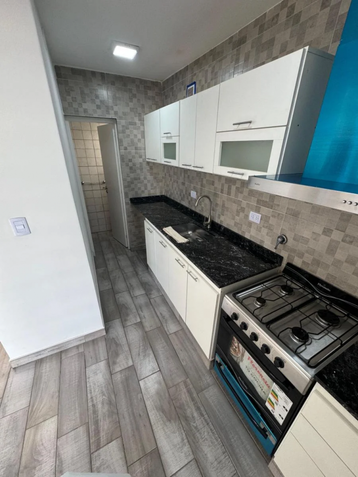 Casa 3 ambientes a estrenar en Castelar Norte