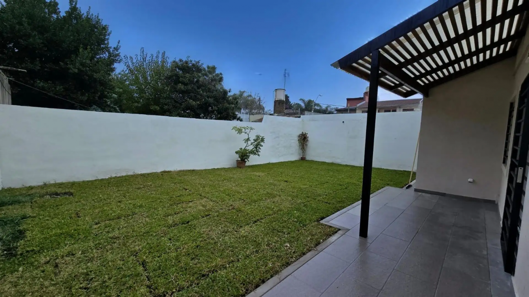 Casa 3 ambientes a estrenar en Castelar Norte