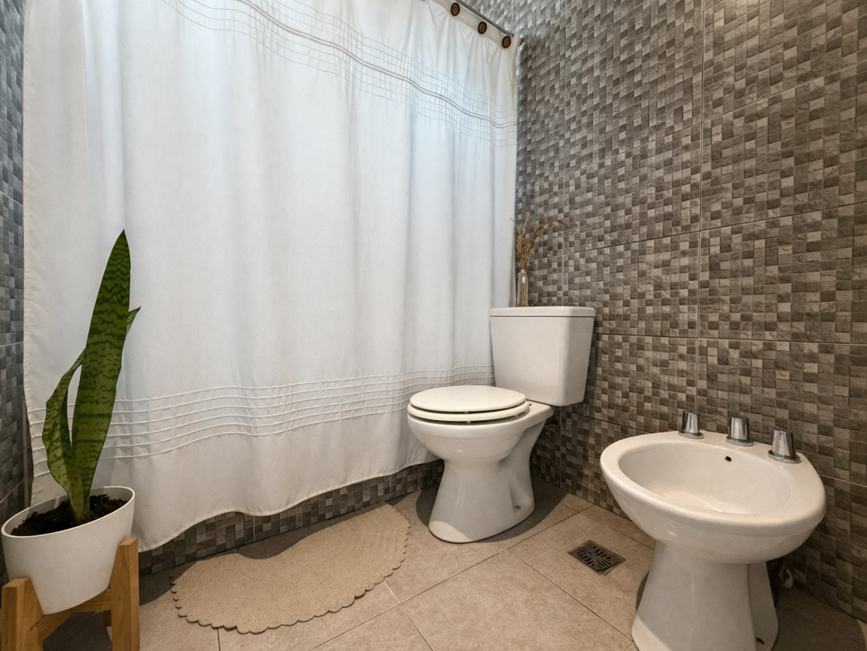PH 3 Ambientes con Patio y Cochera en Castelar Sur